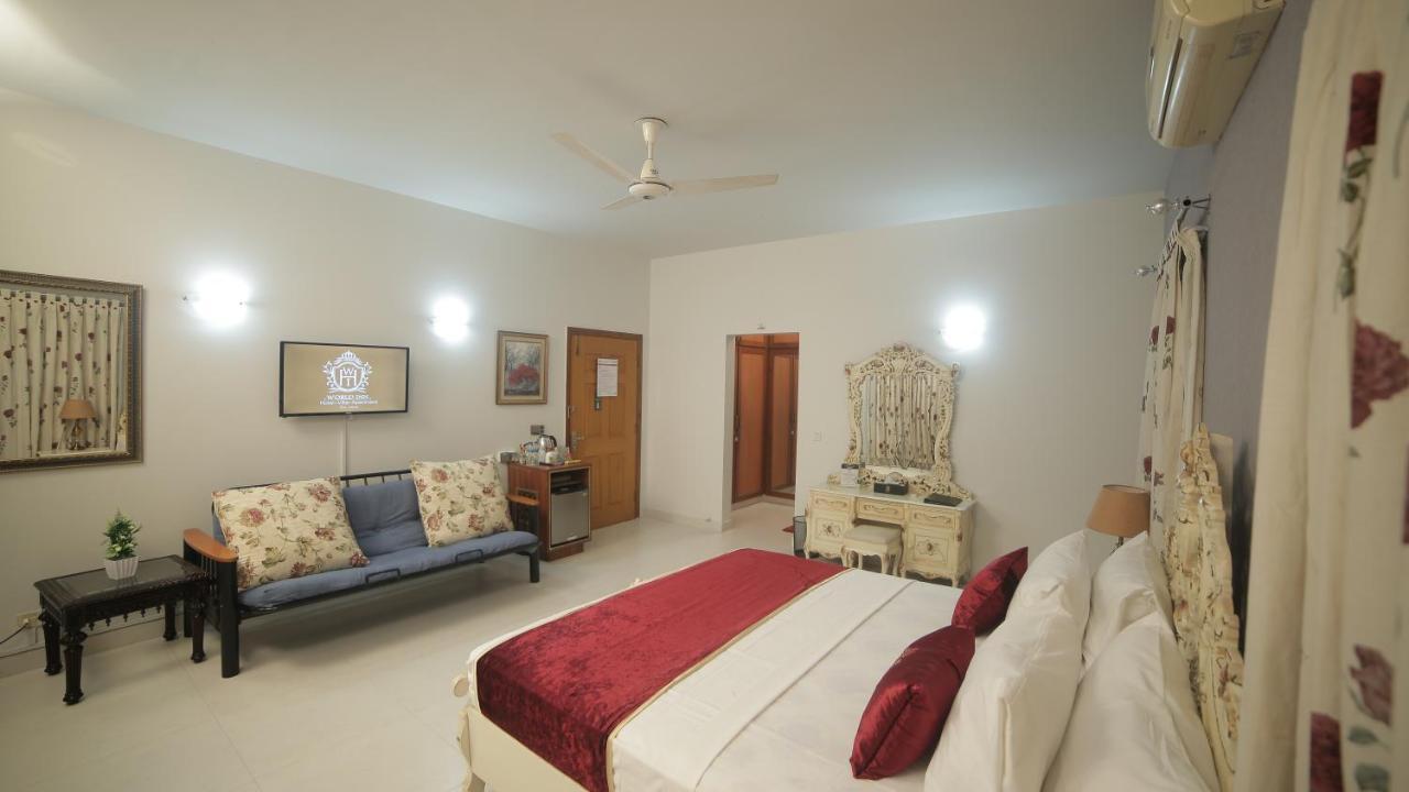 Four Squares Karachi Bed & Breakfast Exterior foto