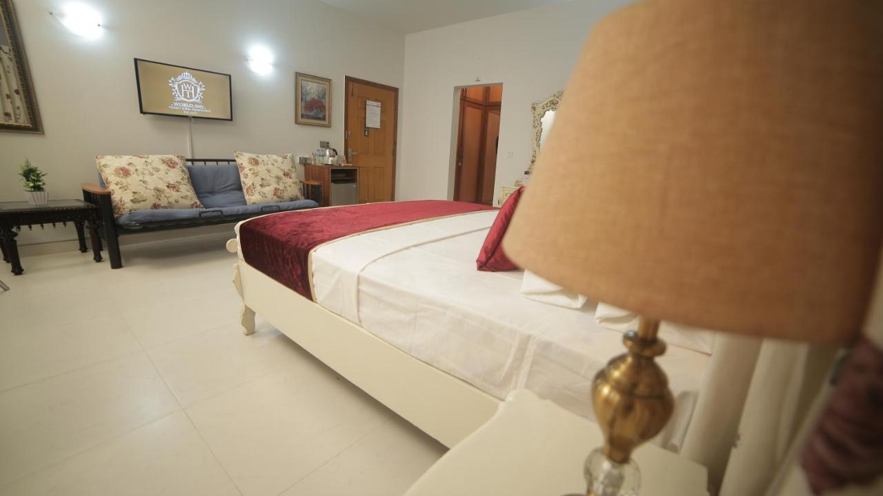 Four Squares Karachi Bed & Breakfast Exterior foto