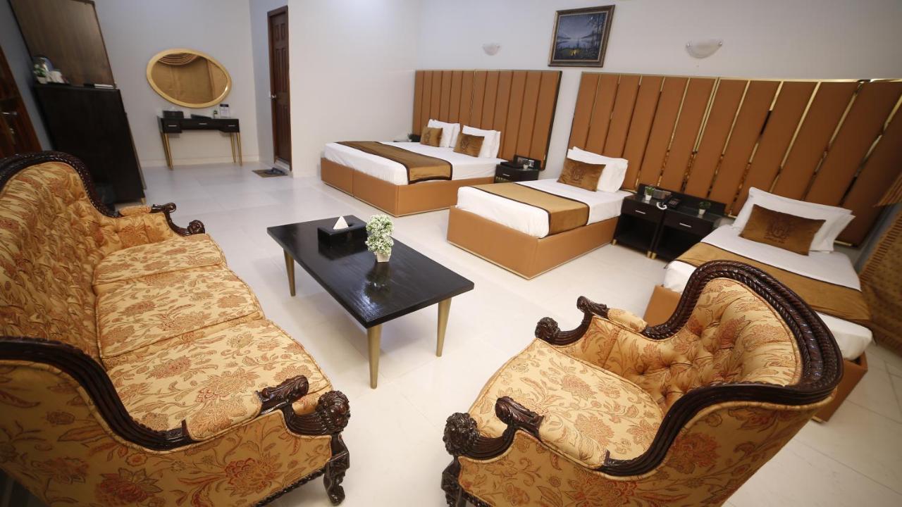 Four Squares Karachi Bed & Breakfast Exterior foto