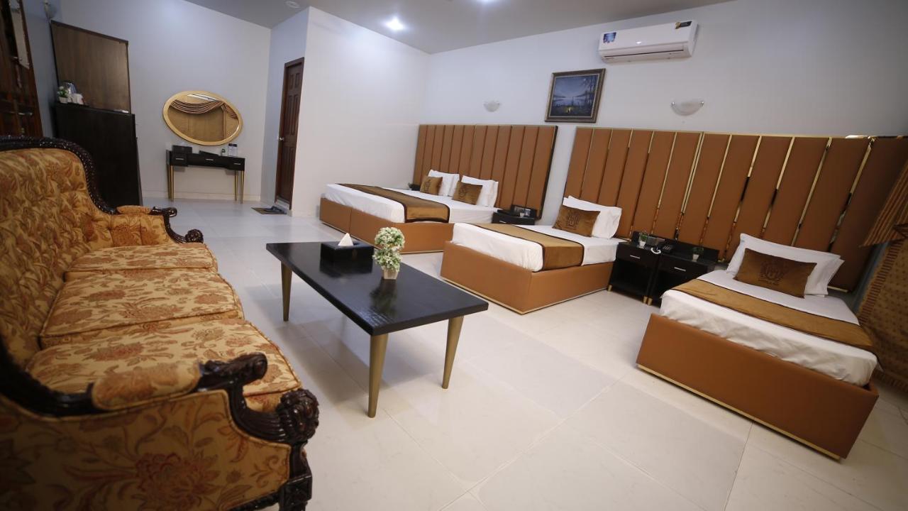Four Squares Karachi Bed & Breakfast Exterior foto