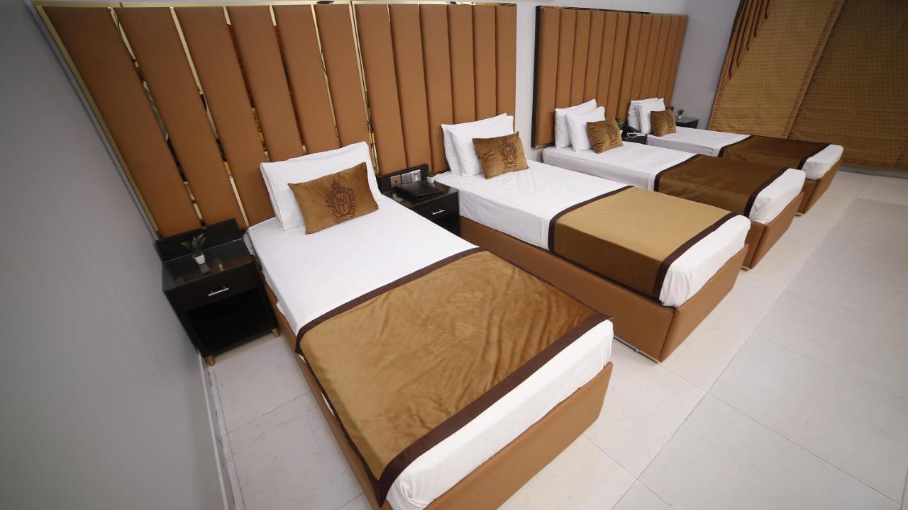 Four Squares Karachi Bed & Breakfast Exterior foto