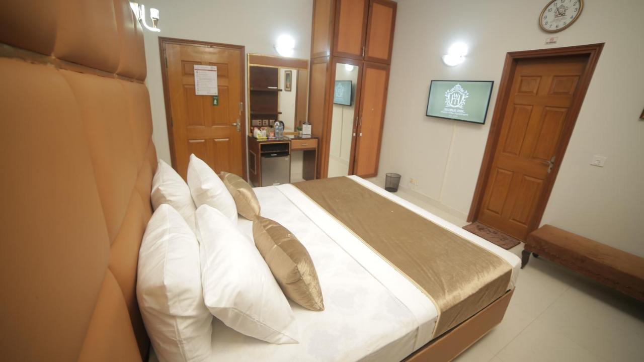 Four Squares Karachi Bed & Breakfast Exterior foto